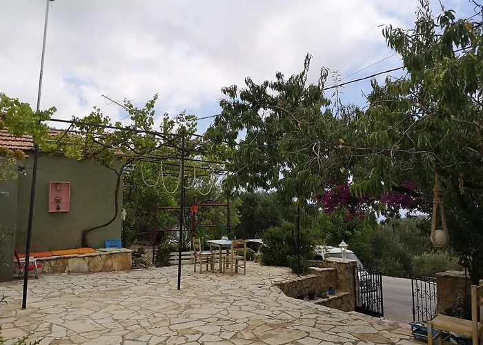 Holiday home Amygdalia Dilinata