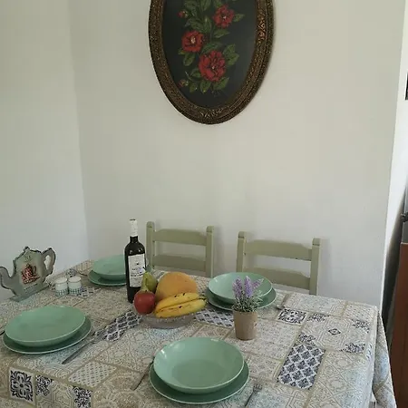 Amygdalia * Dilináta